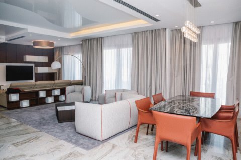 5 bedrooms Apartment in Limassol,  No. 38486