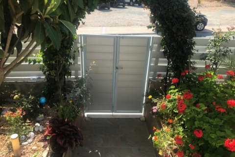 4 bedrooms Villa in Limassol,  No. 38484 7