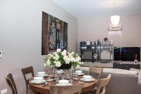 4 bedrooms Apartment in Limassol,  No. 38460 3