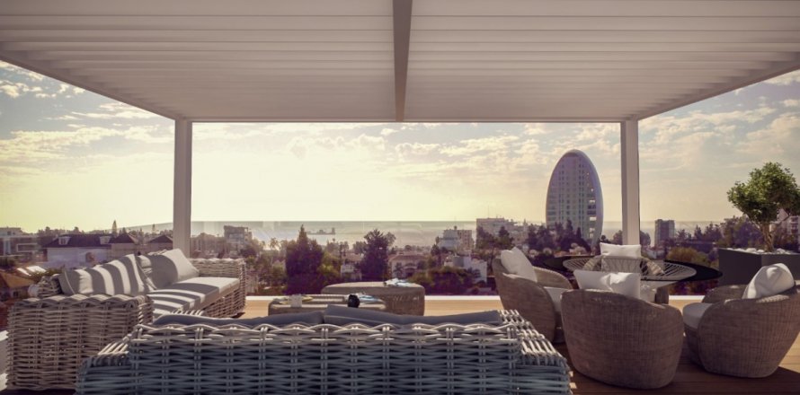 4 bedrooms Apartment in Limassol,  No. 38460