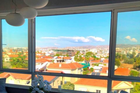 3 bedrooms Apartment in Limassol, No. 38465 2