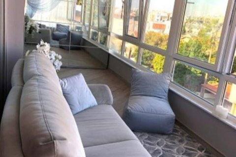 3 bedrooms Apartment in Limassol, No. 38465 4