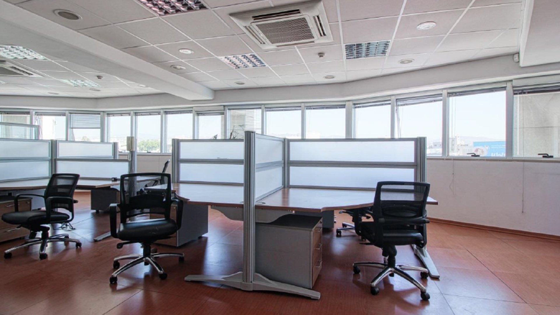 180m2 Office in Limassol, Cyprus No. 27399