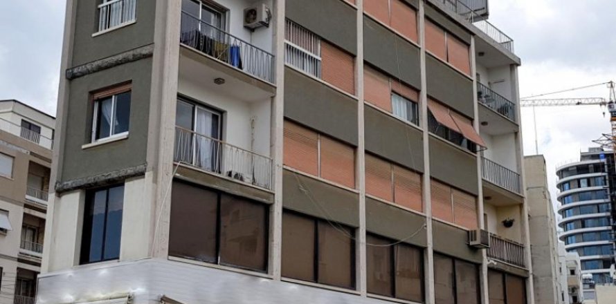 900m2 Local comercial en Nicosia,  No. 38409