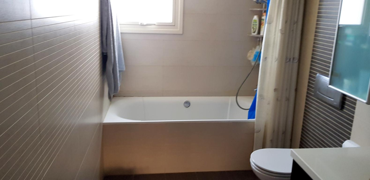 5 bedrooms Villa in Limassol, Cyprus No. 38410