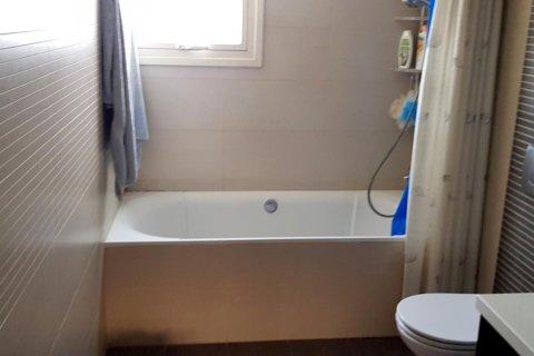 5 bedrooms Villa in Limassol,  No. 38410 8