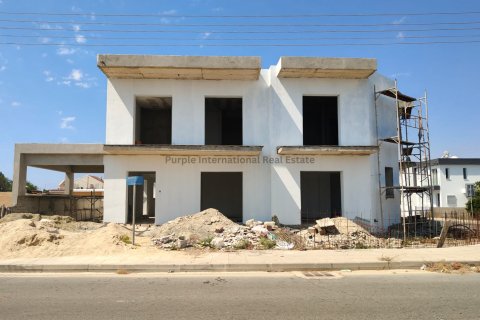 3 bedrooms Villa in Pervolia, Larnaka, Cyprus No. 57772