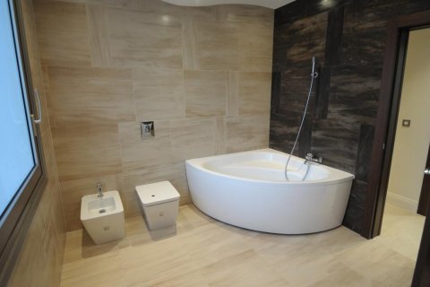 5 chambres Villa à Limassol,  No. 38882 9