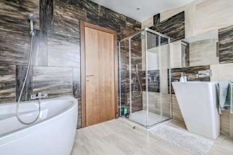 5 chambres Villa à Limassol,  No. 38882 8