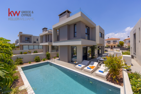 3 bedrooms Villa in Paralimni, Ammochostos,  No. 50021