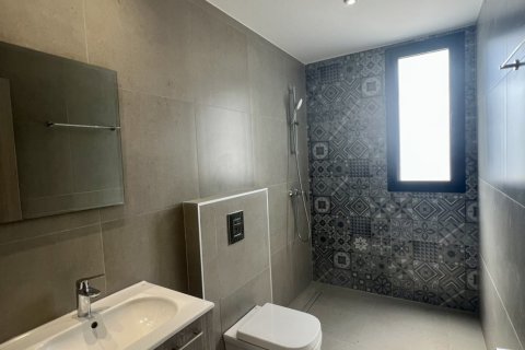 2 bedrooms Apartment in Larnaca, Larnaka,  No. 50026 10