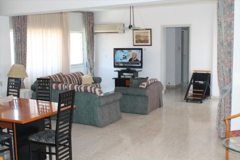 3 bedrooms Apartment in Limassol, No. 38319