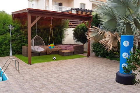 Вилла с 4 спальнями в Лимассол, Лимасол,  № 38314 13