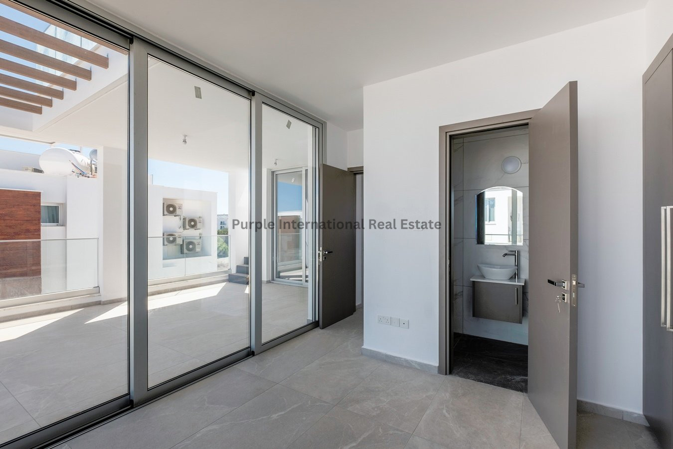 4 bedrooms Villa in Protaras, Ammochostos, Cyprus No. 7596