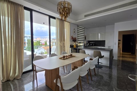 2 dormitorios Apartamento en Limassol,  No. 55223 2