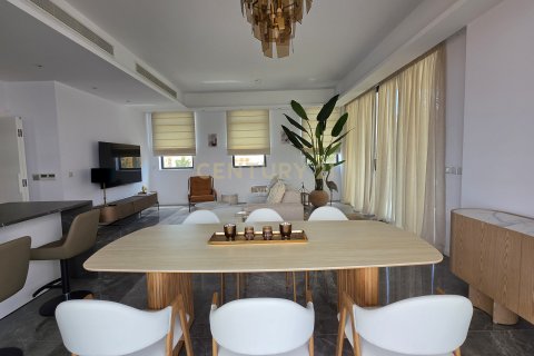 2 dormitorios Apartamento en Limassol,  No. 55223 3
