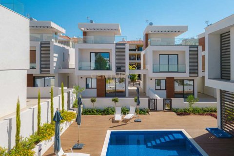 3 dormitorios Villa en Agios Athanasios, Limassol,  No. 55222
