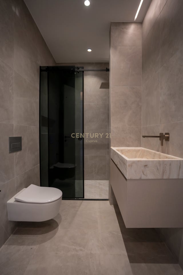 6 dormitorios Villa en Germasogeia, Limassol, Chipre No. 55226
