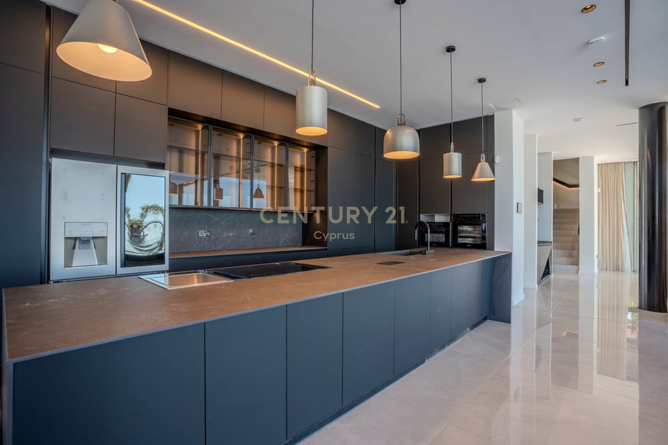 6 dormitorios Villa en Germasogeia, Limassol, Chipre No. 55226