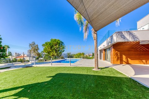 4 dormitorios Villa en Agios Tychonas, Limassol, No. 55225 16