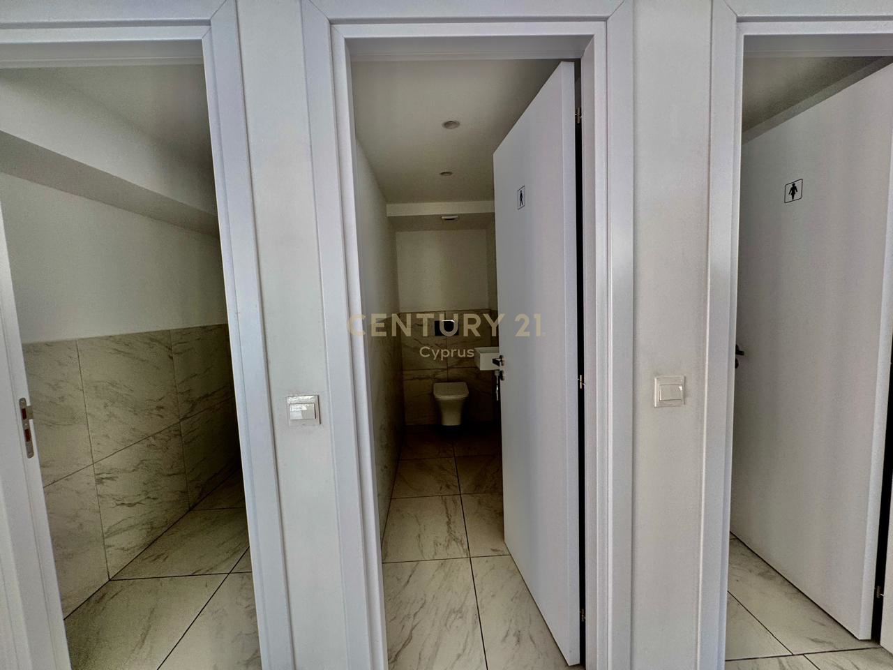 310m2 Bureau à Limassol, Chypre No. 53398