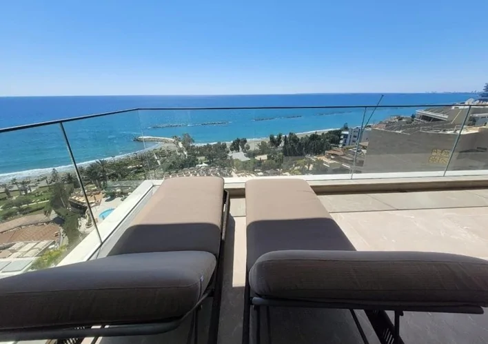 3 bedrooms Apartment in Agios Tychonas, Limassol, Cyprus No. 29560