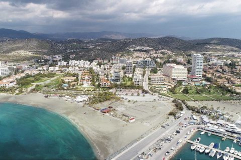 3 bedrooms Apartment in Parekklisia, Limassol, No. 8299 14