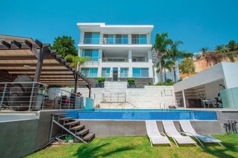 5 bedrooms Villa in Agios Tychonas, Limassol,  No. 45471