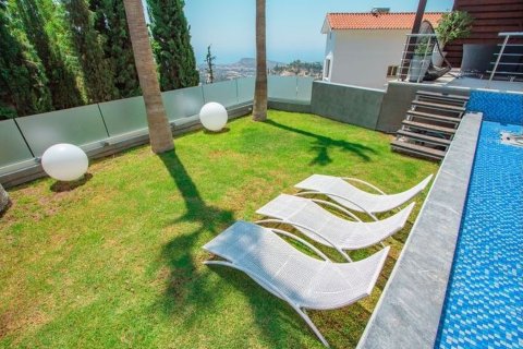 5 bedrooms Villa in Agios Tychonas, Limassol, No. 45471 22