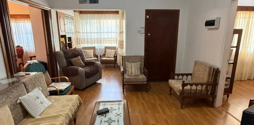 2 bedrooms Townhouse in Larnaca, Larnaka,  No. 39503