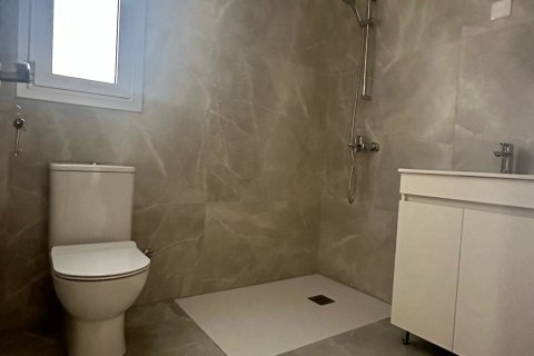 2 bedrooms Apartment in Larnaca, Larnaka,  No. 39504 9