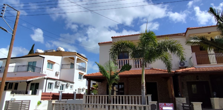 3 dormitorios Adosado en Pyla, Larnaka,  No. 39501
