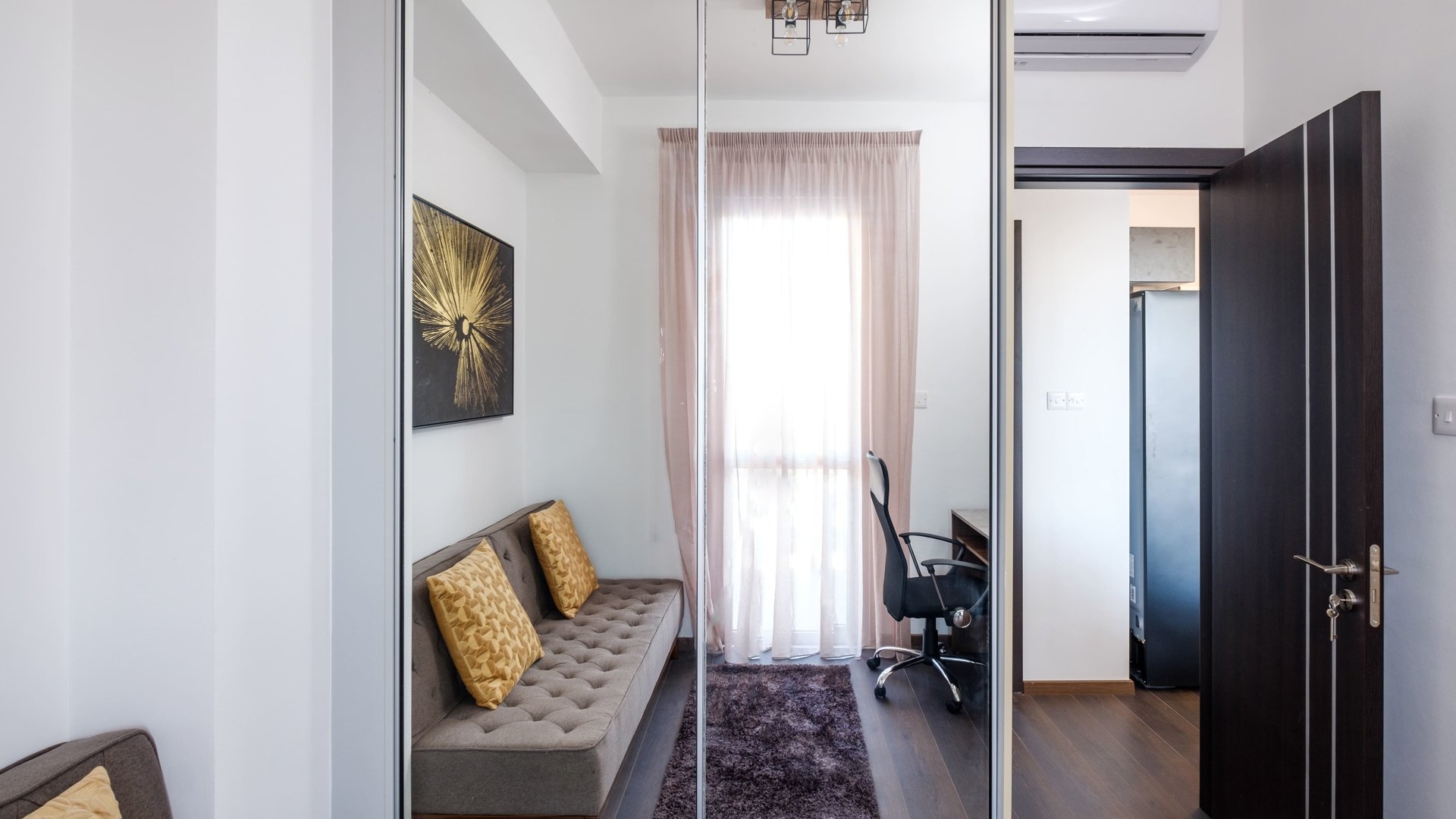 5 bedrooms Penthouse in Larnaca, Larnaka, Cyprus No. 26535