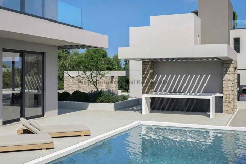 4 bedrooms Villa in Chloraka, Paphos, No. 39338 13