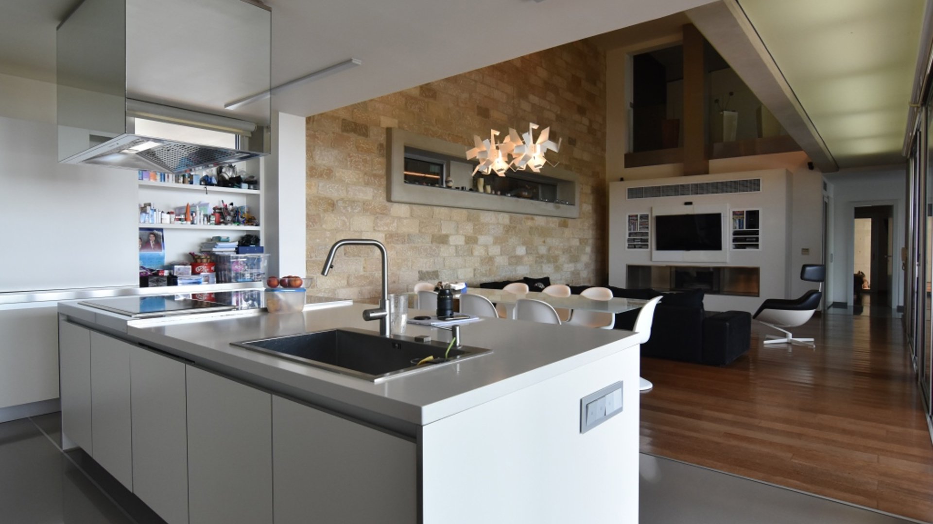 5 bedrooms Villa in Limassol, Cyprus No. 25670