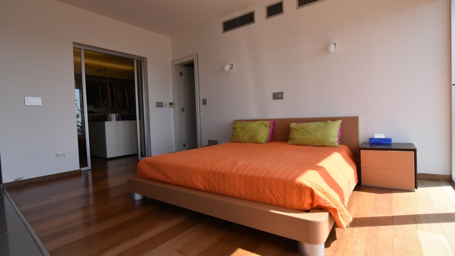 5 bedrooms Villa in Limassol, Cyprus No. 25670