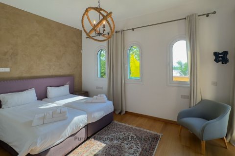 Вилла с 5 спальнями в Лимассол, Лимасол, Кипр № 37066 15