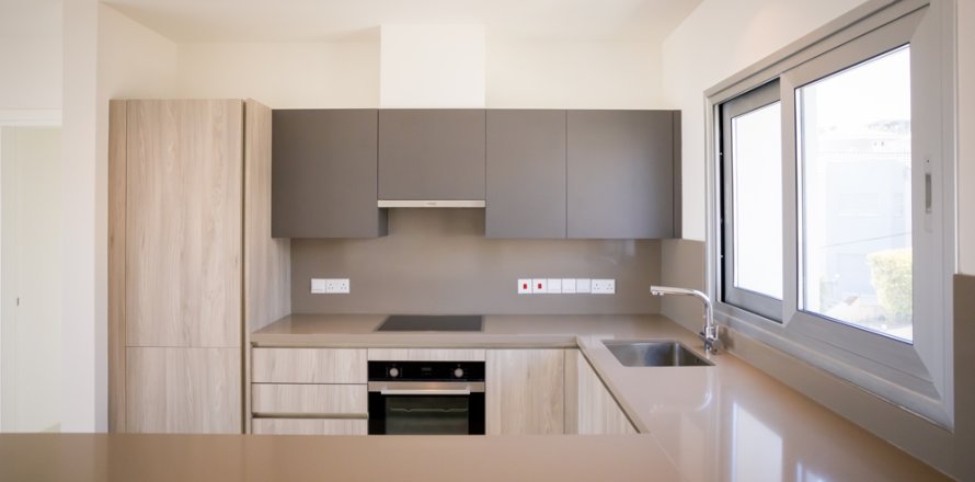 2 bedrooms Penthouse in Germasogeia, Limassol, No. 6698