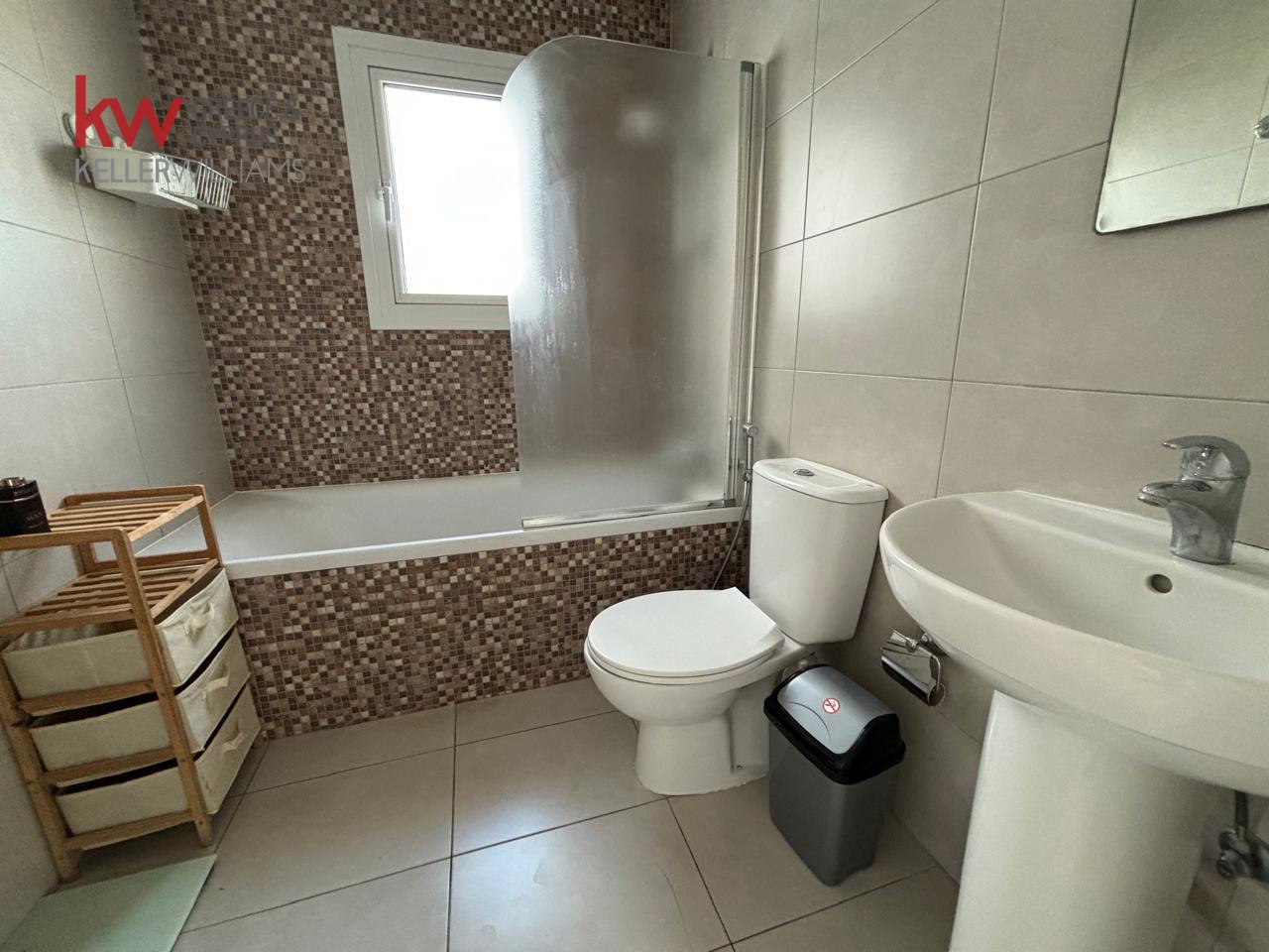Квартира с 2 спальнями в Ларнака, Кипр № 39760