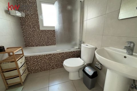 2 bedrooms Apartment in Larnaca, Larnaka,  No. 39760 9