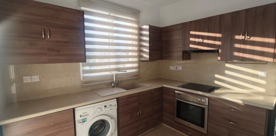 2 bedrooms Apartment in Larnaca, Larnaka,  No. 39762