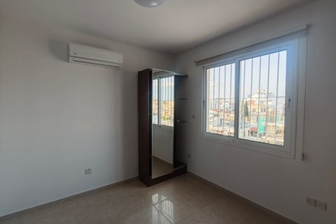 2 bedrooms Apartment in Larnaca, Larnaka, No. 39763 4