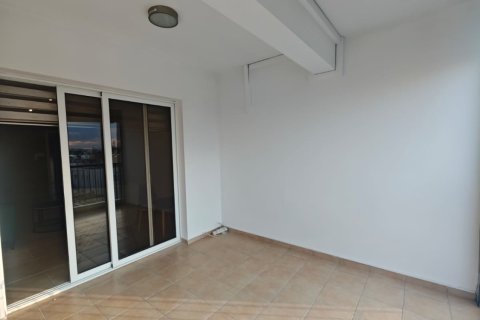 2 bedrooms Apartment in Larnaca, Larnaka, No. 39763 12