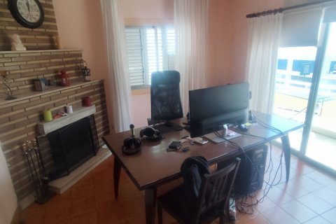 3 bedrooms Apartment in Aglandjia, Nicosia,  No. 56808 3
