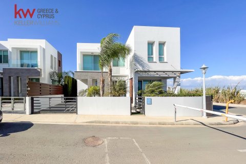 3 bedrooms Villa in Paralimni, Ammochostos,  No. 40523 7