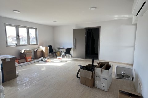 3 bedrooms Apartment in Larnaka,  No. 39715 9