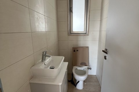 3 bedrooms Apartment in Larnaka,  No. 39715 10