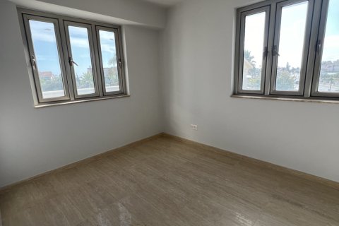 3 bedrooms Apartment in Larnaka,  No. 39715 7