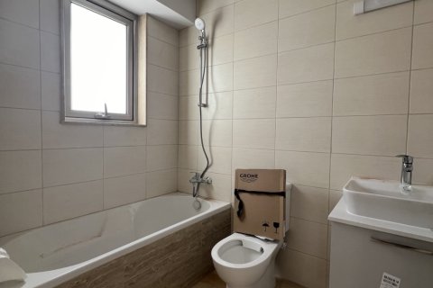 3 bedrooms Apartment in Larnaka,  No. 39715 11