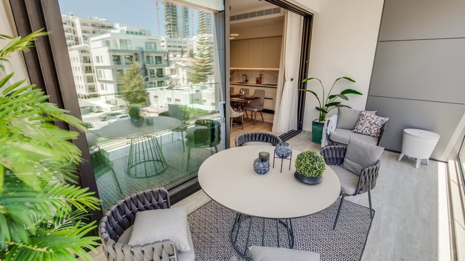 3 bedrooms Penthouse in Neapolis, Limassol, Cyprus No. 26082